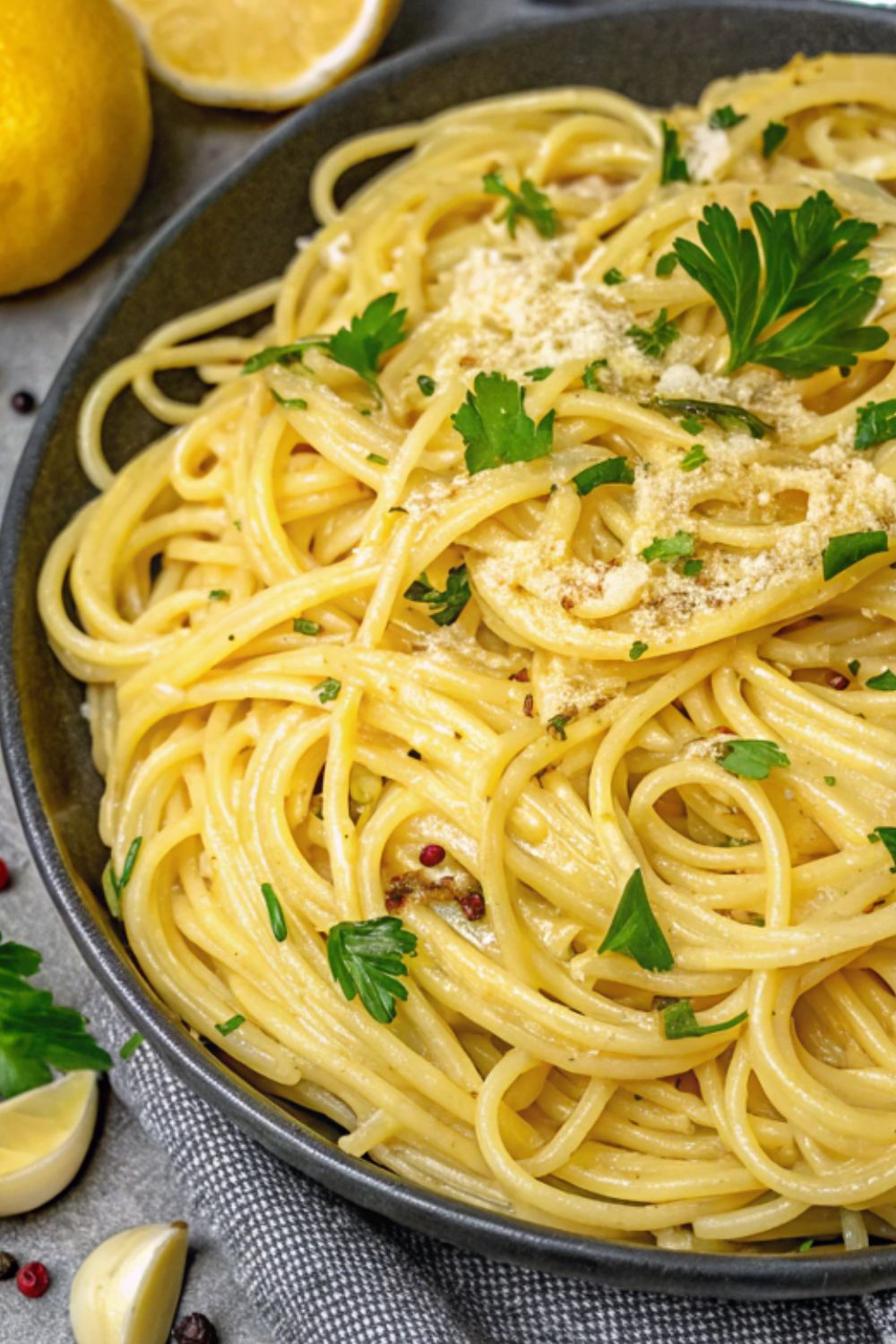 Spaghetti in a lemon pasta sauce.